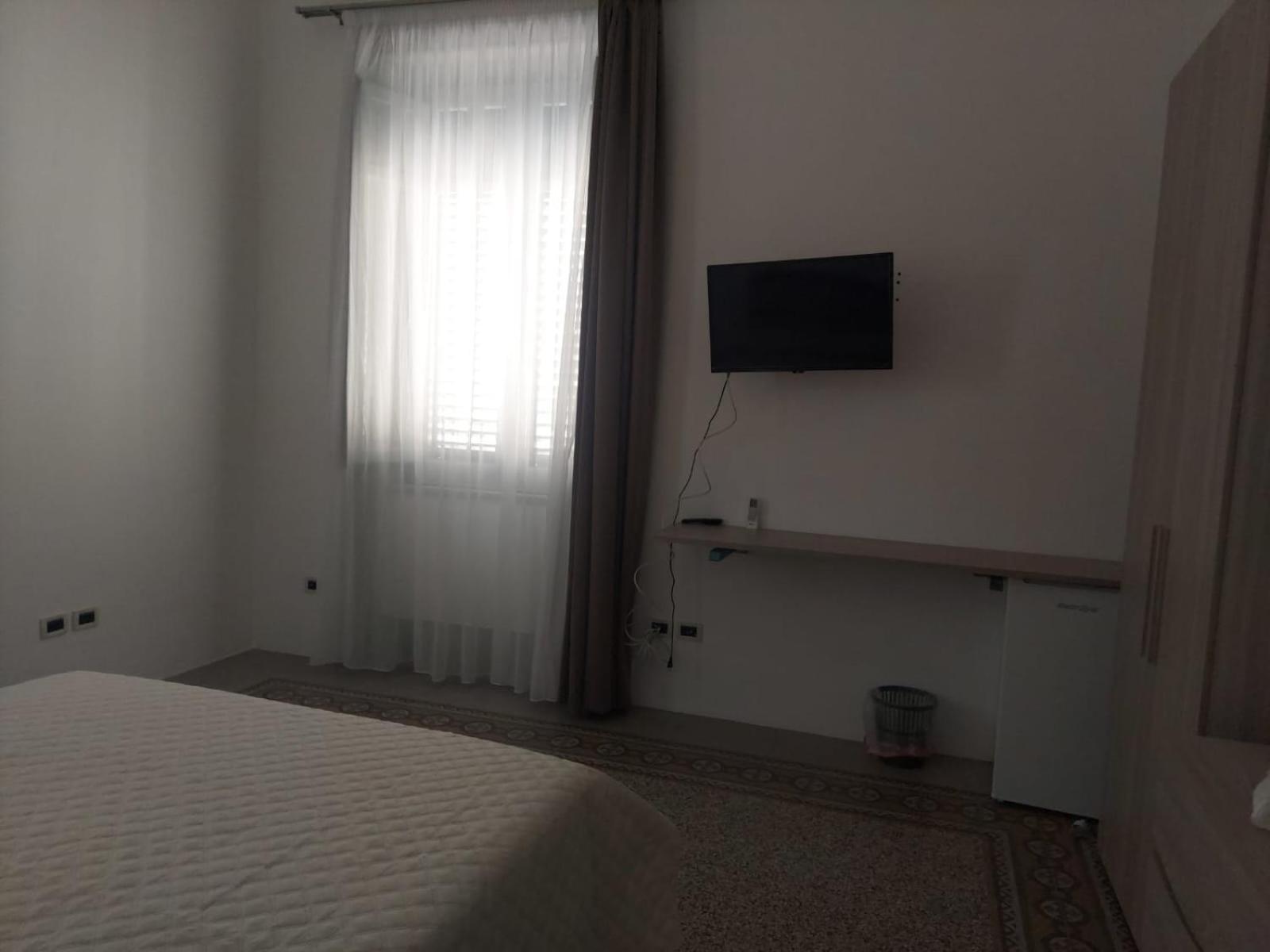 Guest House Lamphotel Militello パレルモ エクステリア 写真